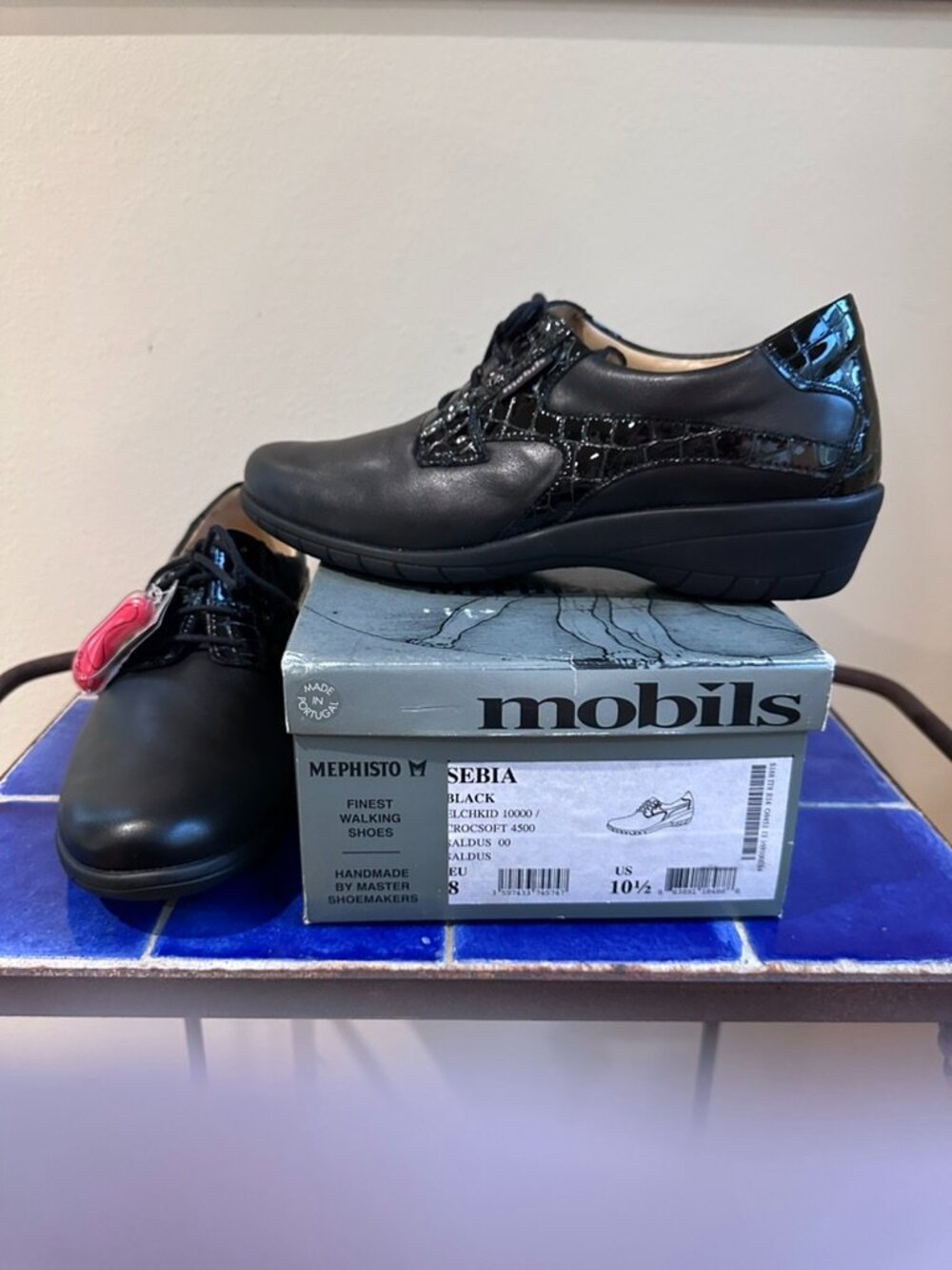 Mephisto Mobils  " Serbia  Black  Walking Shoes - New in Box - Leather - SZ 10.5